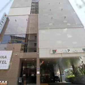 Yuna Business 2*, Busan Südkorea